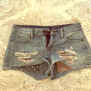 Old Navy distressed denim shorts